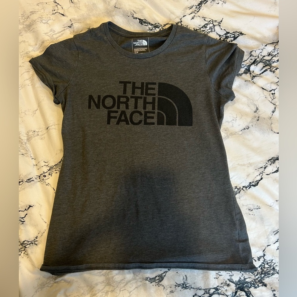NORTH FACE T SHIRT